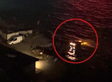 Fren yerine gaza bastı, otomobili denize uçtu! İhbar konuşması herkesi şaşırttı: 'Bırak aramayın polisi'