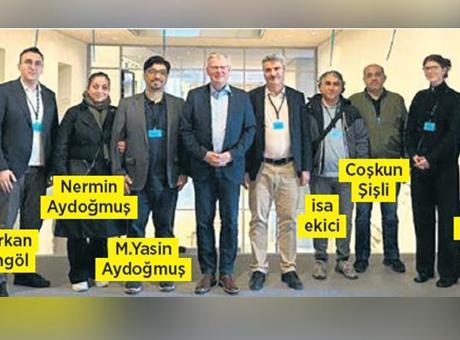 Gri listede aranan FETÖ’cülere VİP hizmet: Alman meclisinde skandal