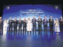 Gündemleri koltuk kavgası