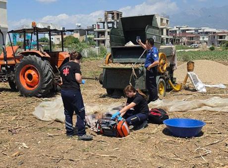 Hatay'da feci son! Harman makinesine düşen genç hayatını kaybetti