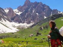 İngiltere’den Hakkari’ye geldiler: Kendimizi çok şanslı hissediyoruz