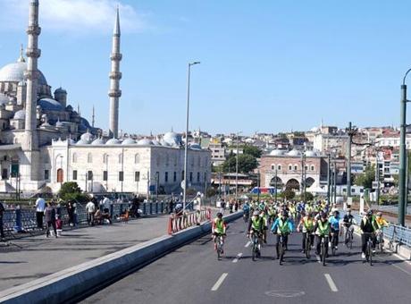 İstanbul'da bazı yollar trafiğe kapatılacak