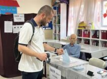 İstanbul'un 7 ilçesinde sandıklar kuruldu! Bazı mahallelerde ara seçim heyecanı