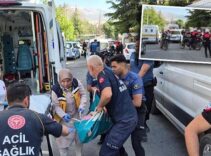 Malatya'da baba dehşeti! 21 yaşındaki kızını öldürdü, eşi ve diğer kızını yaraladı