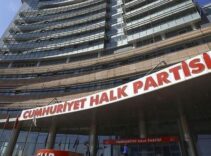Özgür Özel'i destekleyen CHP'li vekillerden 'Olağanüstü Kurultay' çağrısı