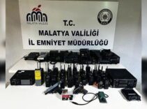 Sahte polis oyunu bozuldu! Emniyet frekanslarını dinleyen 6 kişi yakalandı