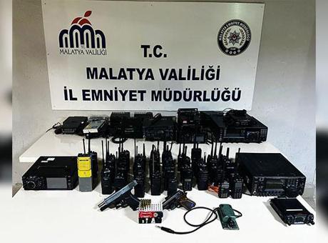 Sahte polis oyunu bozuldu! Emniyet frekanslarını dinleyen 6 kişi yakalandı
