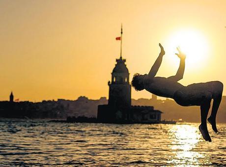 Sıcaklık dalgası Türkiye’ye çarptı, zincirleme risk uyarısı! Hem tarımı hem sofrayı vuracak