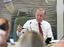 SON DAKİKA HABERİ: İşte Erdoğan'ın masasındaki son anket!