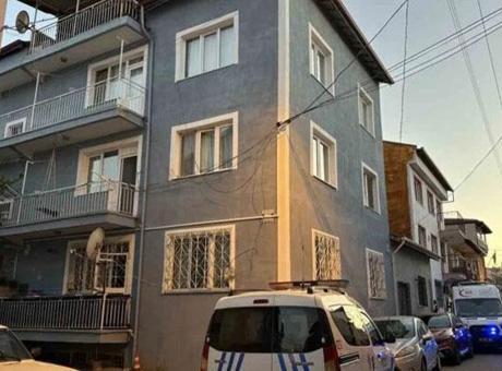 Uşak'ta feci olay! 3'üncü kattaki balkondan düşen kadın, hayatını kaybetti