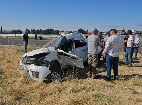 YKS yolunda feci kaza: 1'i ağır 2 öğrenci yaralandı