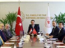 Bakan Bayraktar, Iraklı bakan yardımcılarıyla bir araya geldi