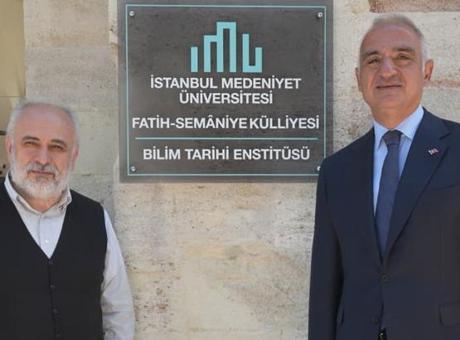 Bakan Ersoy'dan Prof. Dr