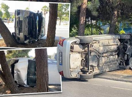 Bakırköy'de feci kaza! Ağaçlara çarpan araç yan yattı