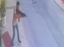 Bodrum'da pompalı tüfekle rastgele ateş açtı; o anlar kamerada
