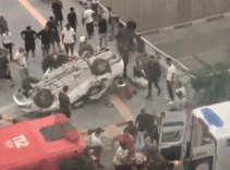 Hatay'da feci kaza! Otomobil bariyerlere çarpıp devrildi: 2 kişi hayatını kaybetti