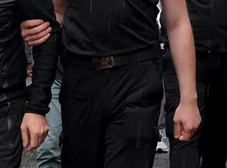 Her yaşına 34 suç