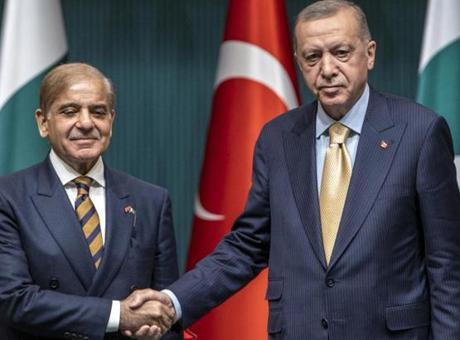 Pakistan Başbakanı Şahbaz Şerif Türkiye'de