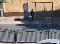 Şanlıurfa'da dehşet anları! Boşanma aşamasındaki eşini durakta görünce kurşun yağdırdı
