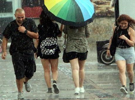 Son dakika: Valilik saat verdi, ilçe ilçe uyardı: Bütün İstanbul'u kaplayacak