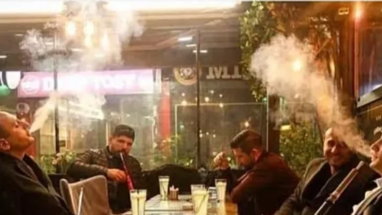omer-eski-nargile-icerken